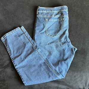 Torrid Jeans sz 20R
